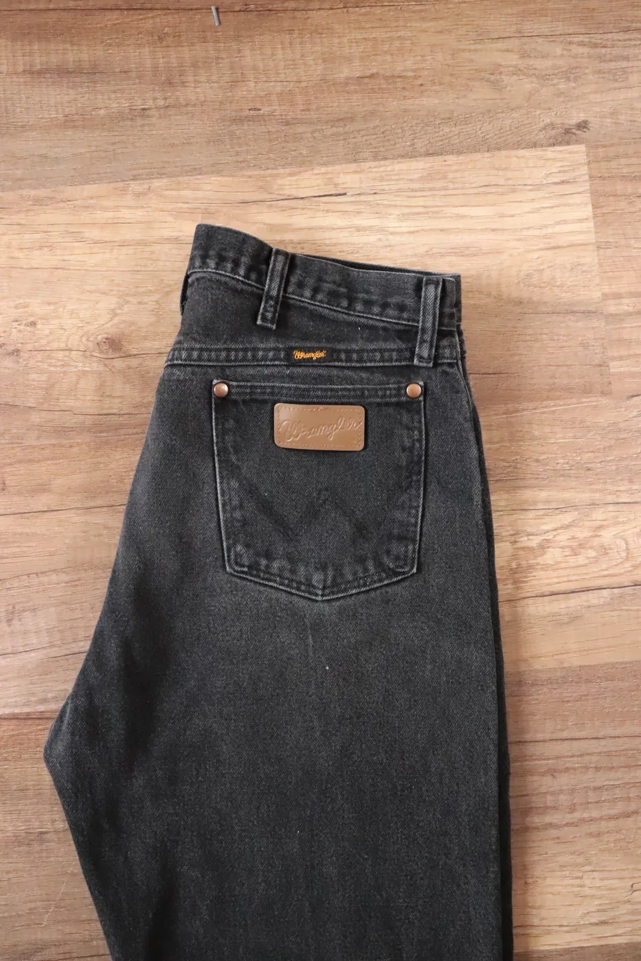 بنطلون جينز Wrangler مقاس 33 X 34 - صورة 4