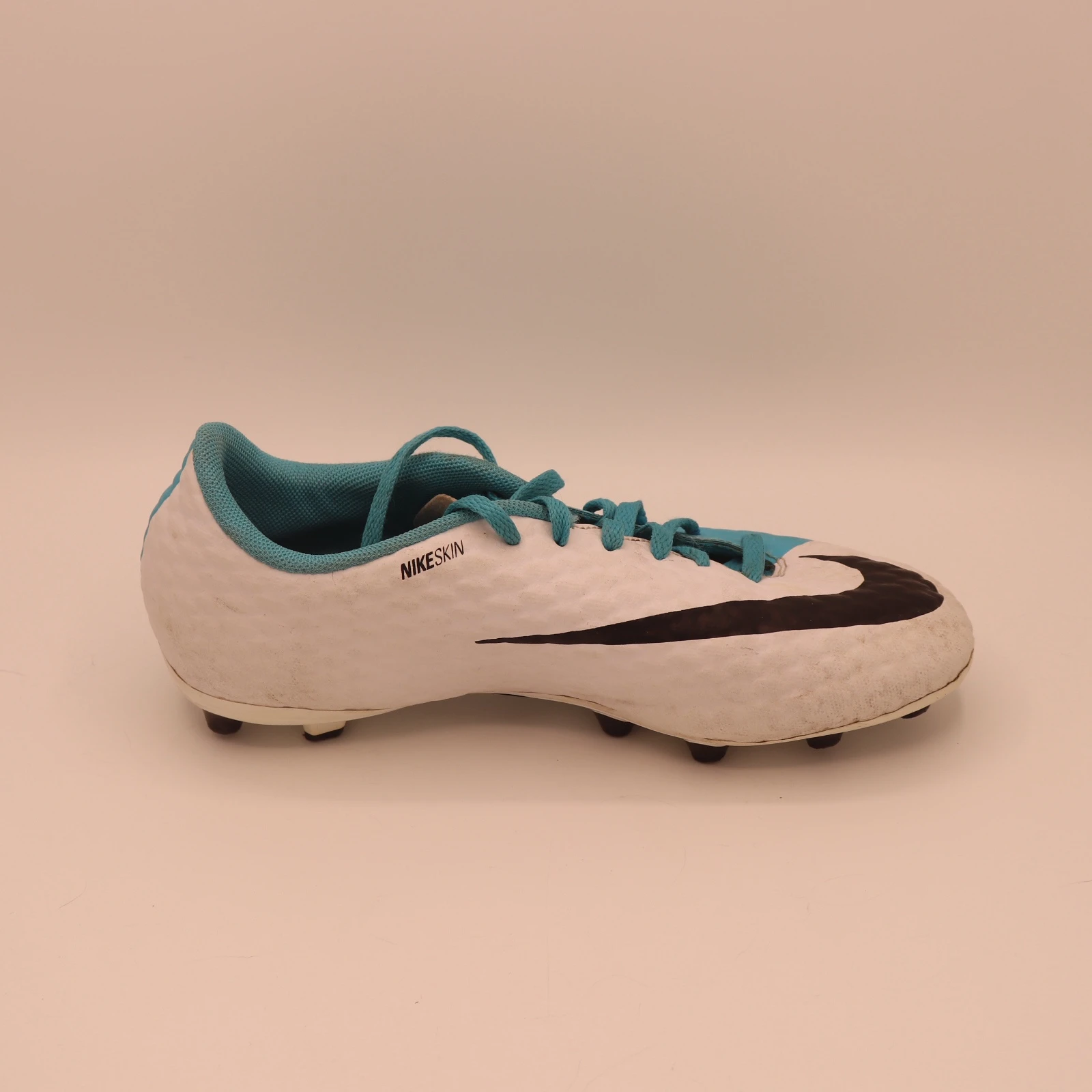 حذاء كرة قدم نايكي NIKESKIN