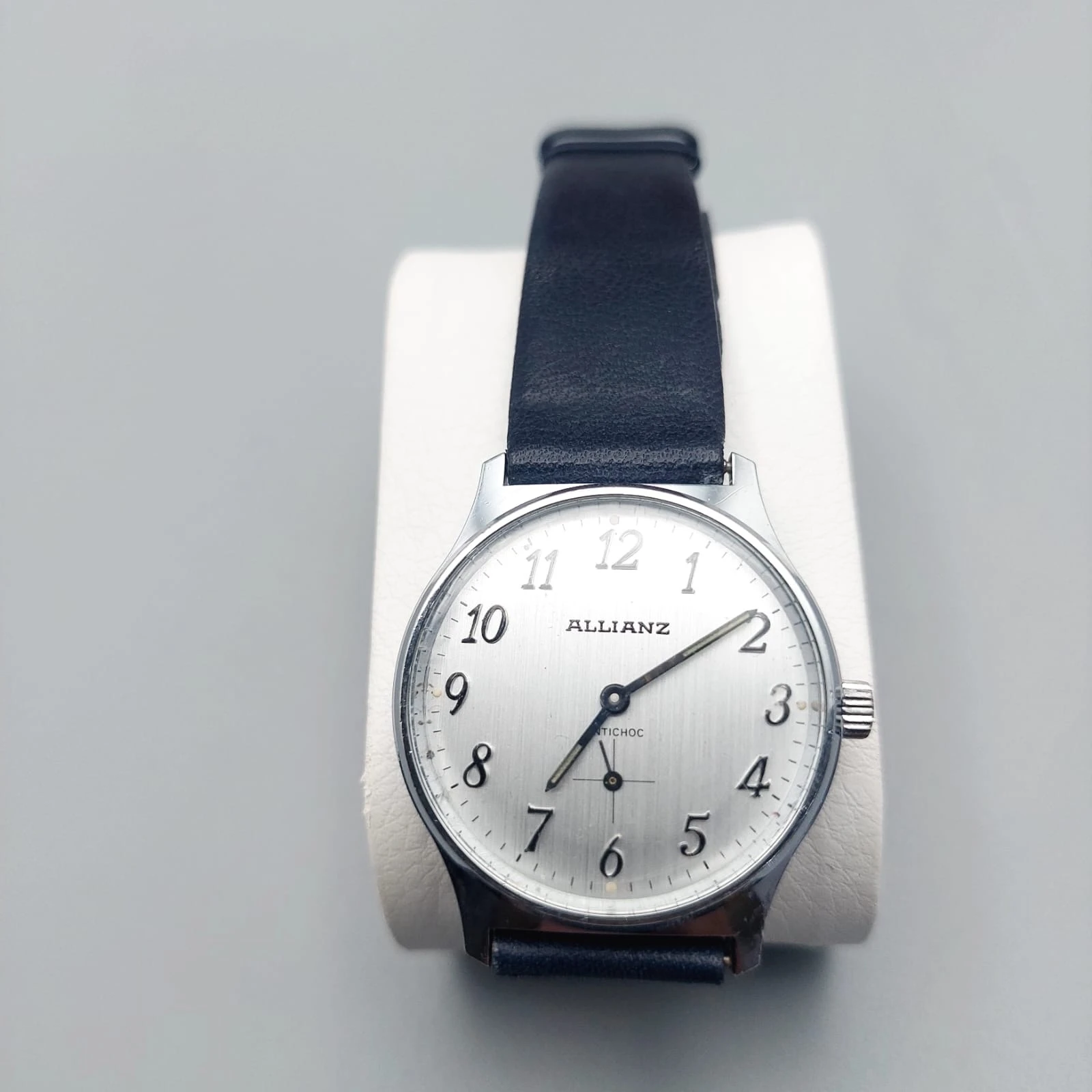 ساعة يد أليانز كلاسيكية | Classic ALLIANZ Wristwatch