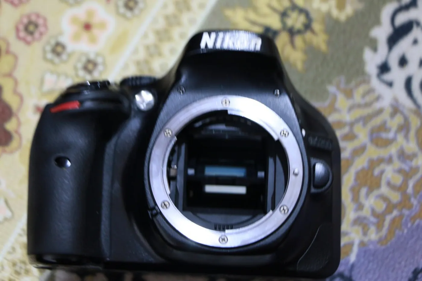 كاميرا نيكون Nikon 5200 - صورة 5