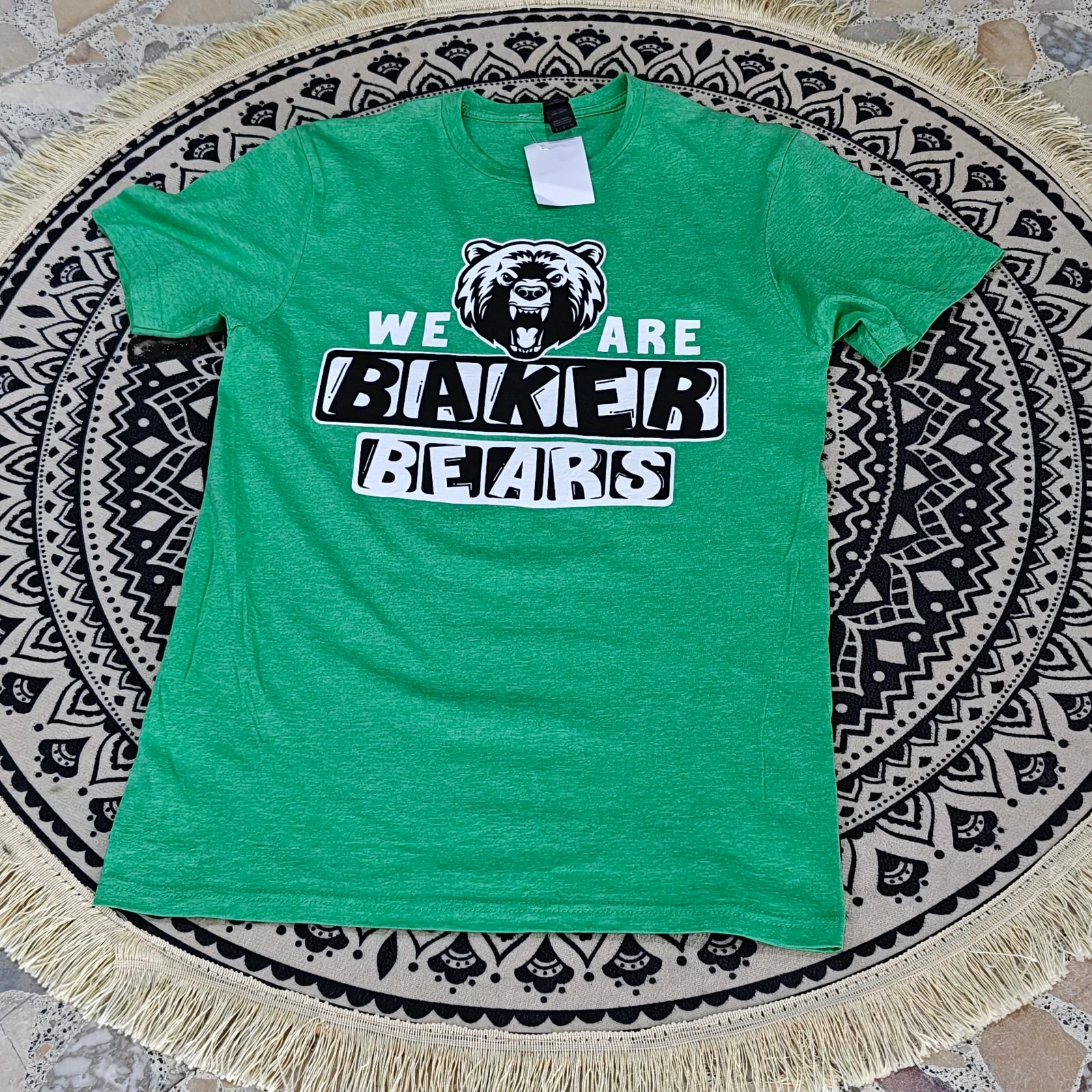 تيشيرت أخضر بطبعة "وي آر بيكر بيرز" | Green "We Are Baker Bears" T-shirt