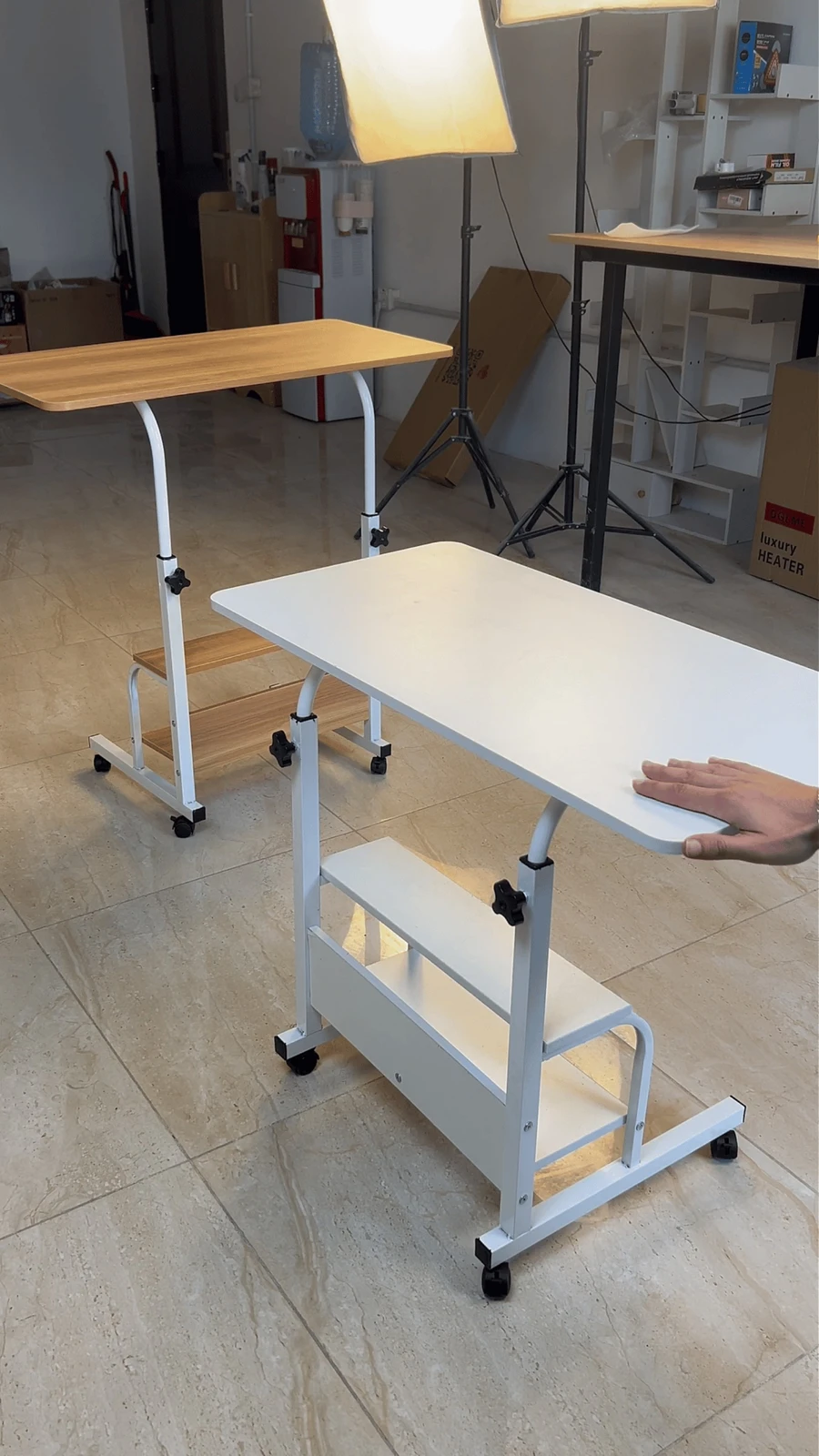 طاولة جانبية متحركة قابلة للتعديل | Adjustable Mobile Side Table
