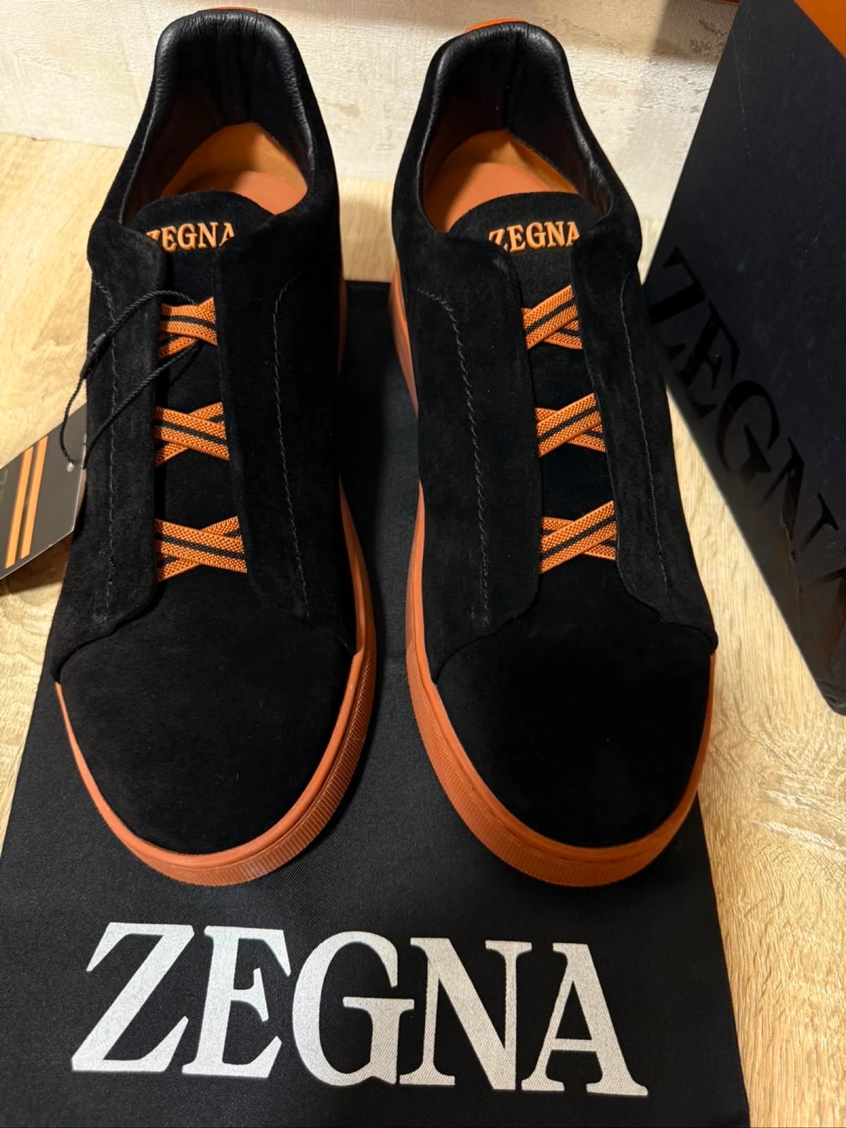 حذاء زيجنا رجالي أسود وبرتقالي | Zegna Men's Black & Orange Shoes