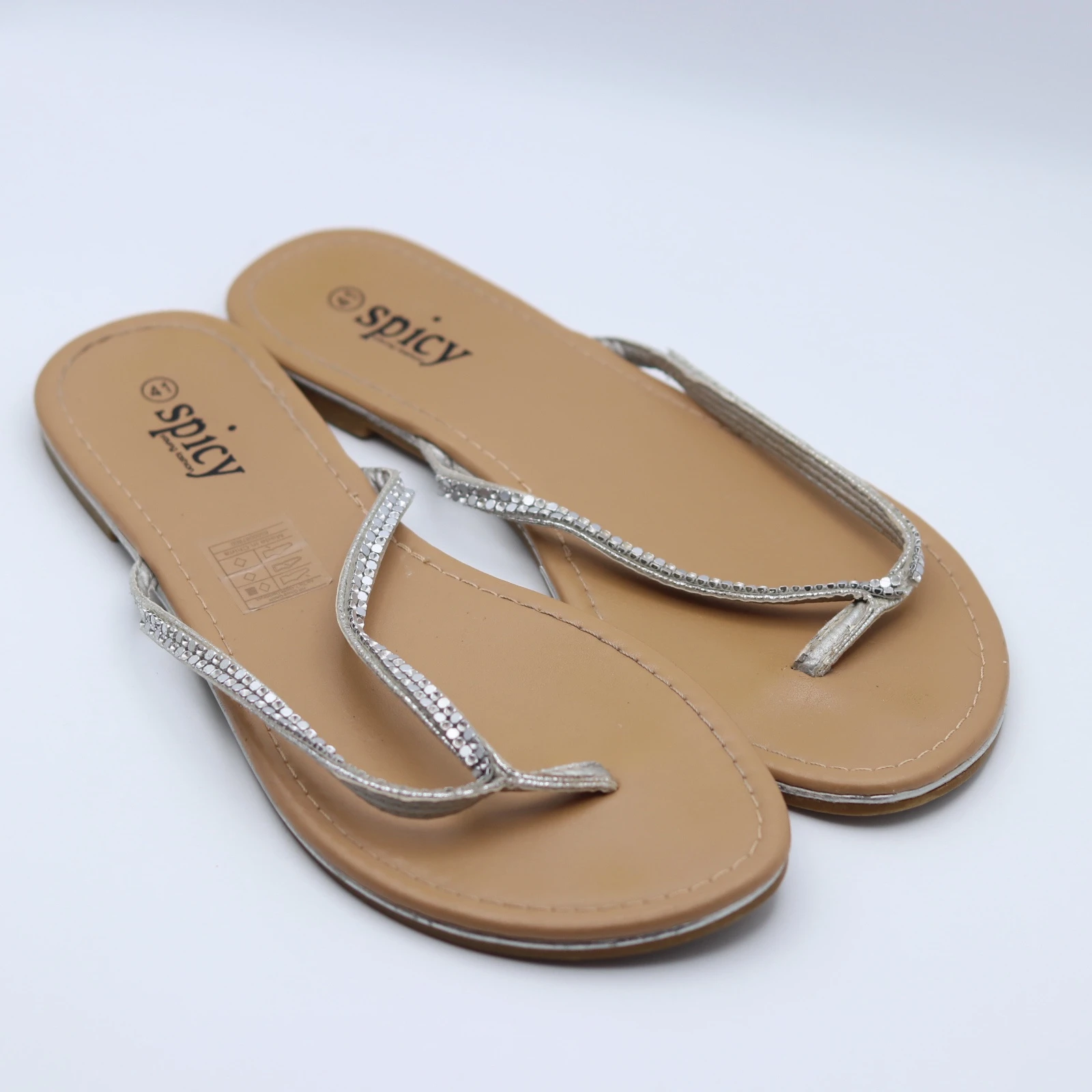نعال نسائي سبايسي لون تان وفضي | Spicy Women's Tan and Silver Flip-Flops