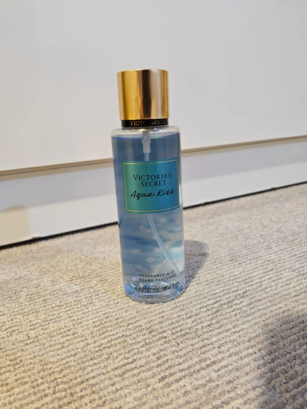 سبلاش Aqua Kiss الأصلي من فيكتوريا سيكريت