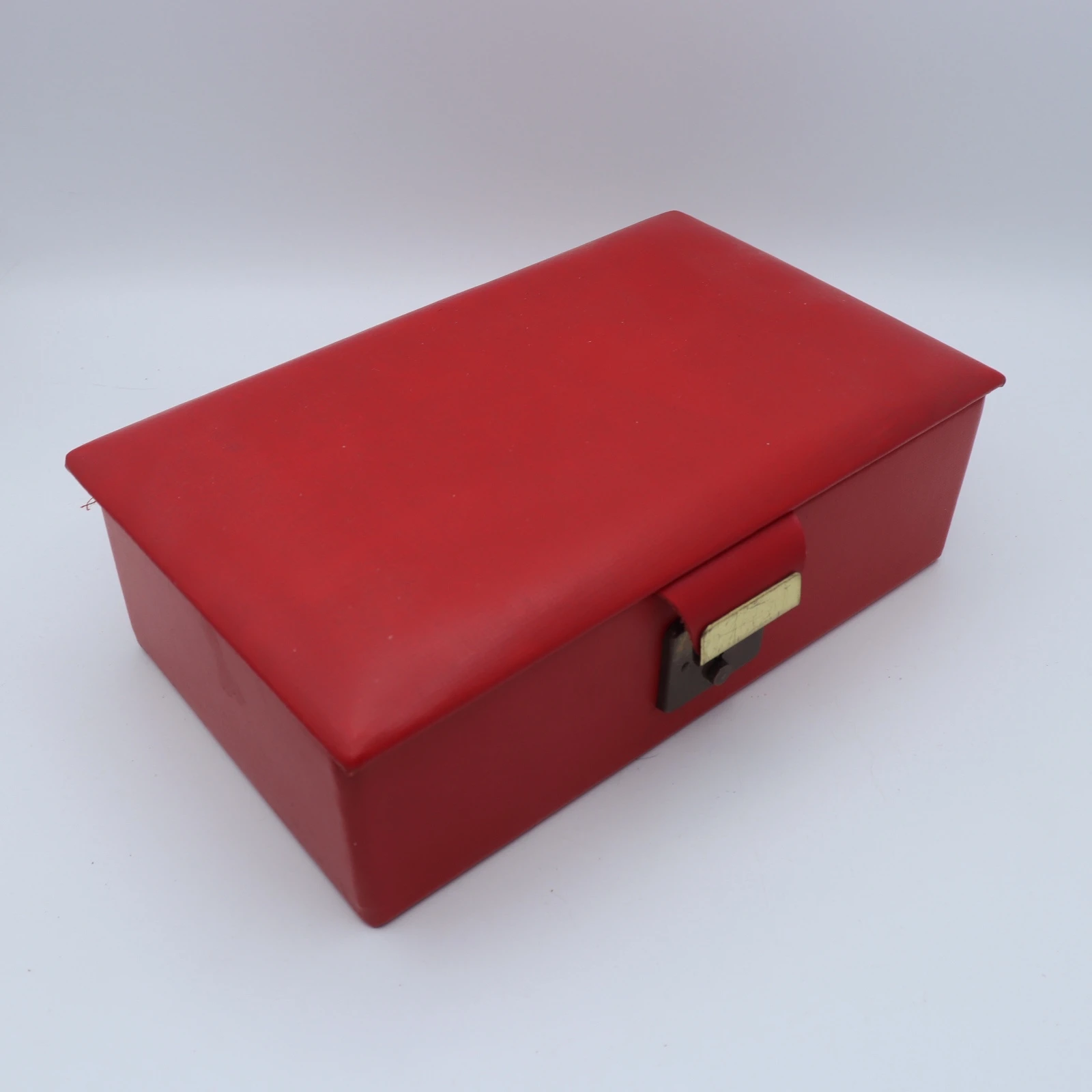 صندوق مجهورات أحمر | Red Storage Box