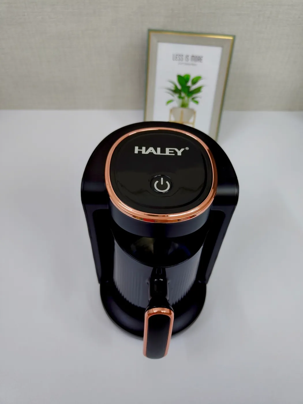 محضرة قهوة ماركة HALEY