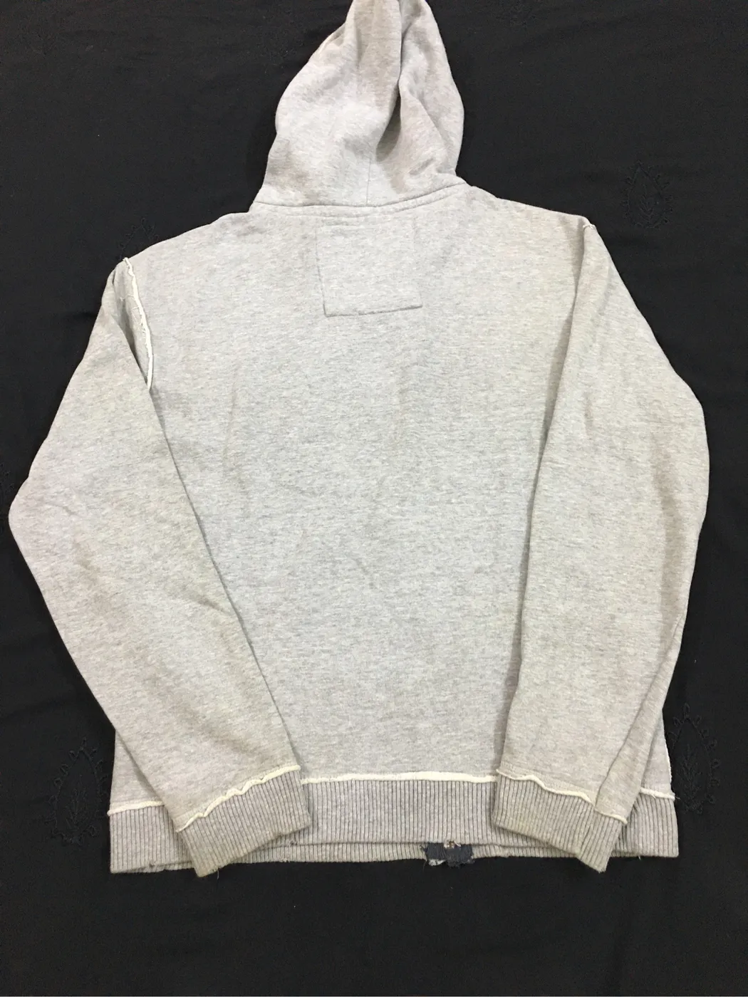 هودي بسحاب لون رمادي | Grey Zippered Hoodie - صورة 2