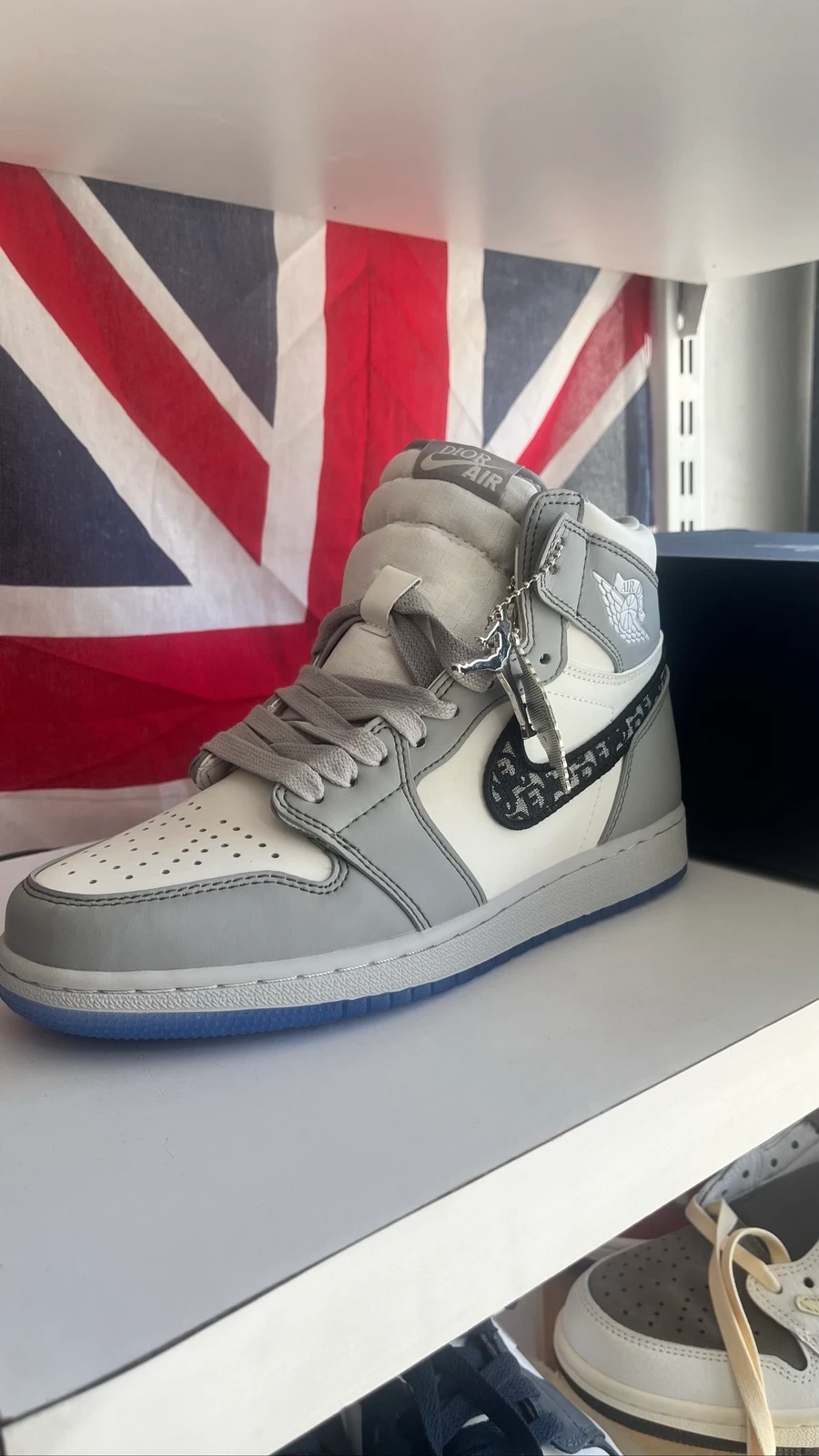 حذاء جوردن 1 هاي ديور | Jordan 1 High Dior Sneaker