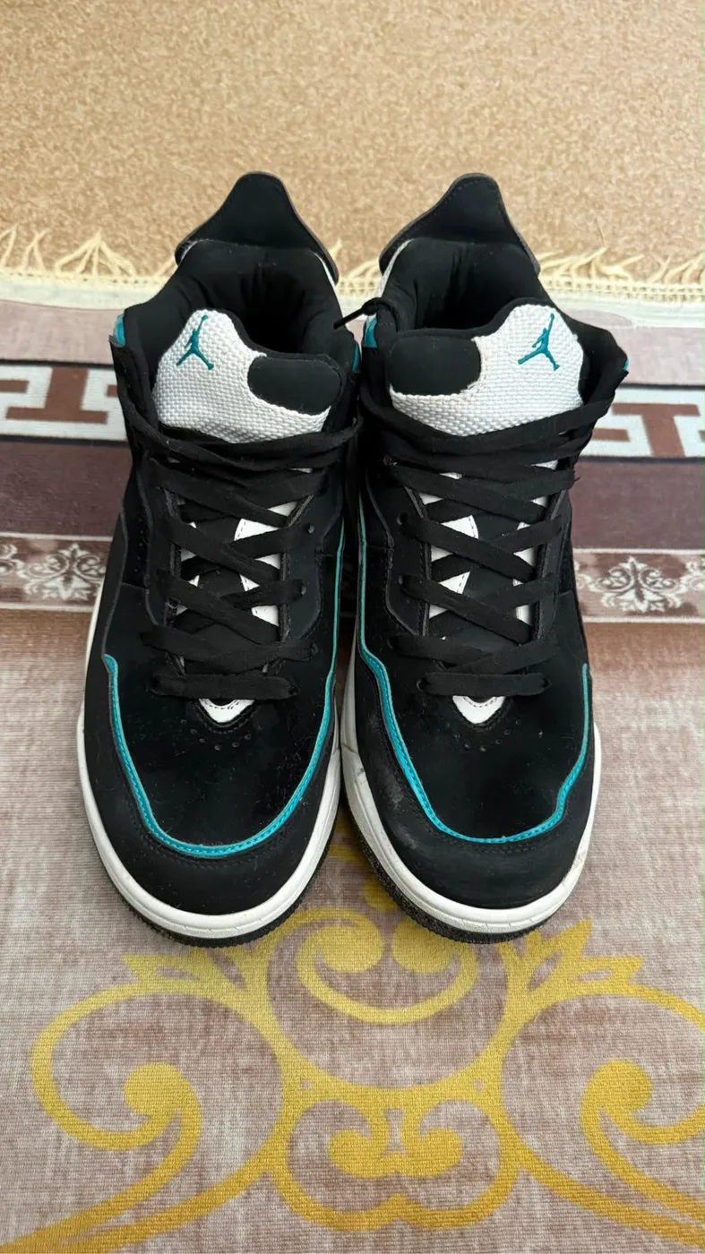 Air Jordan Courtside 23 GS