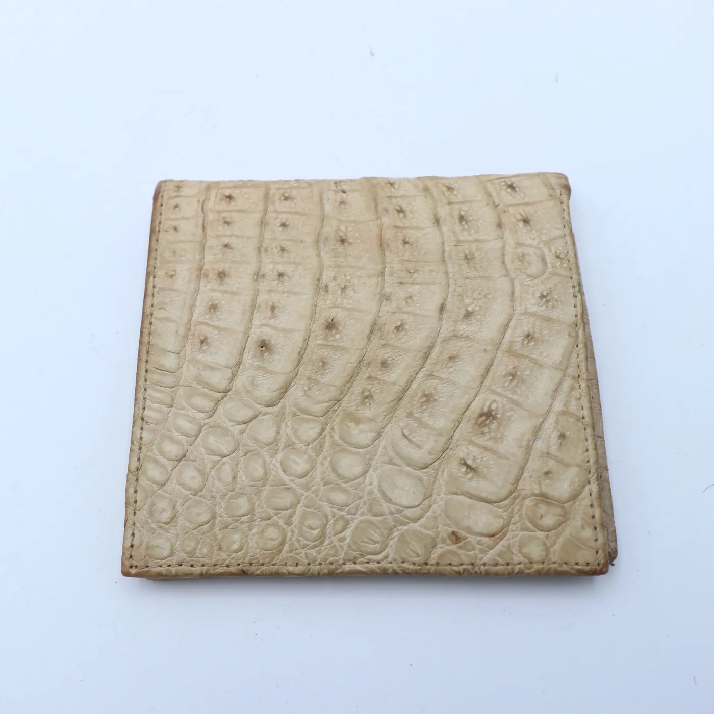 محفظة جلد تمساح | Beige Crocodile Leather Wallet