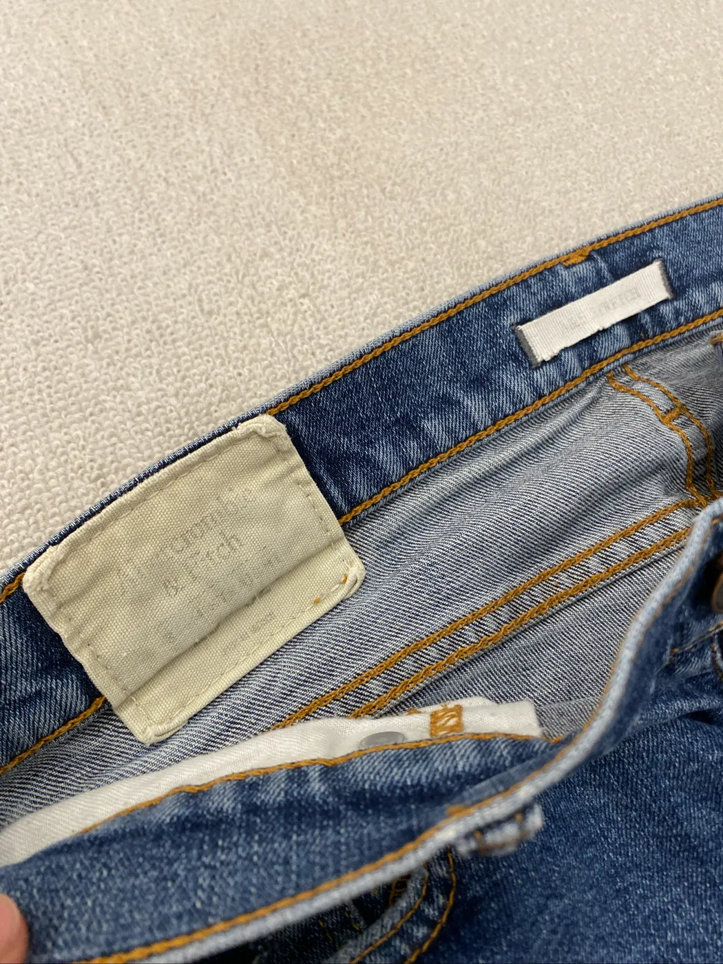 Jeans اصلي - صورة 3