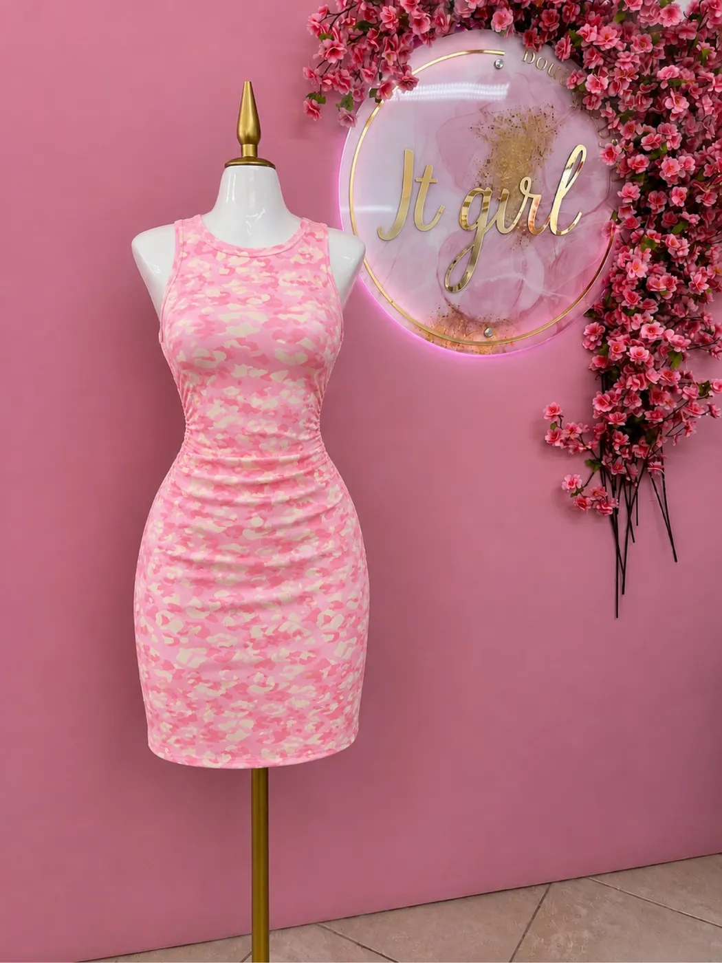 فستان نسائي قصير بنقشة جلد النمر | Women's Leopard Print Mini Dress - صورة 2