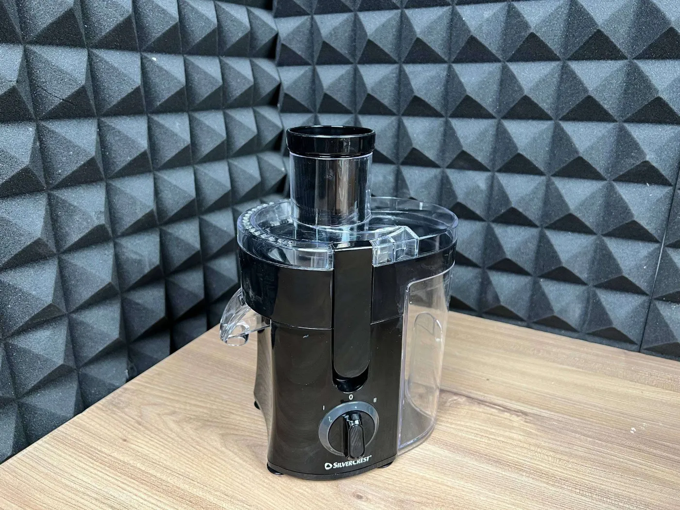عصارة فواكه سيلفركرست | SilverCrest Fruit Juicer
