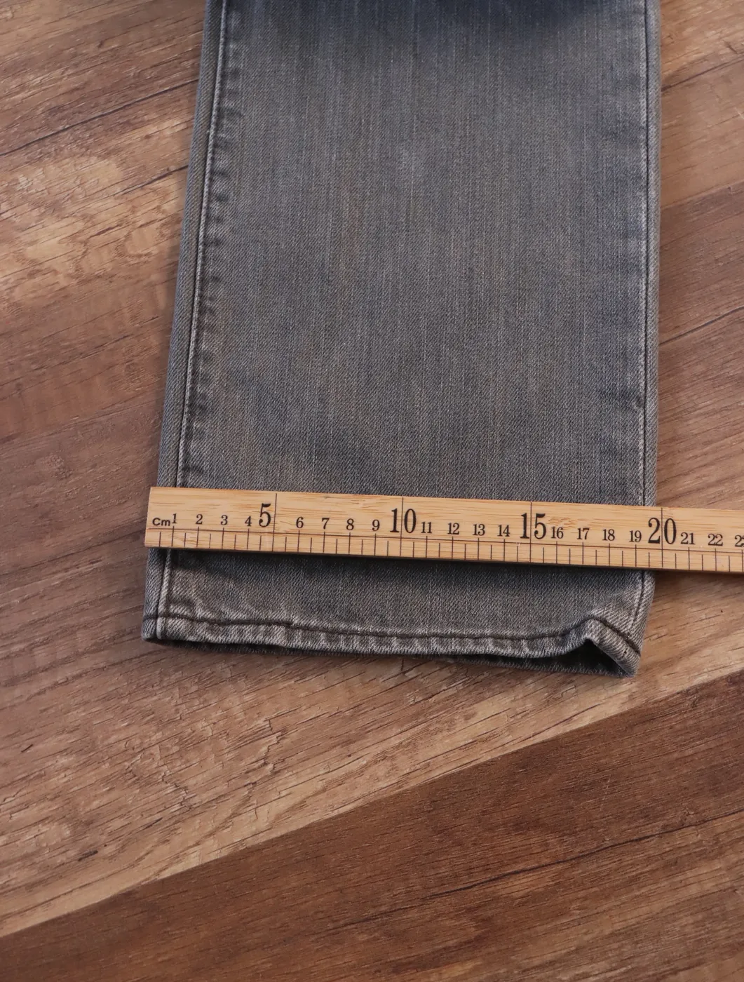 بنطرون جينز Levi's مقاس W32 L32 - صورة 3