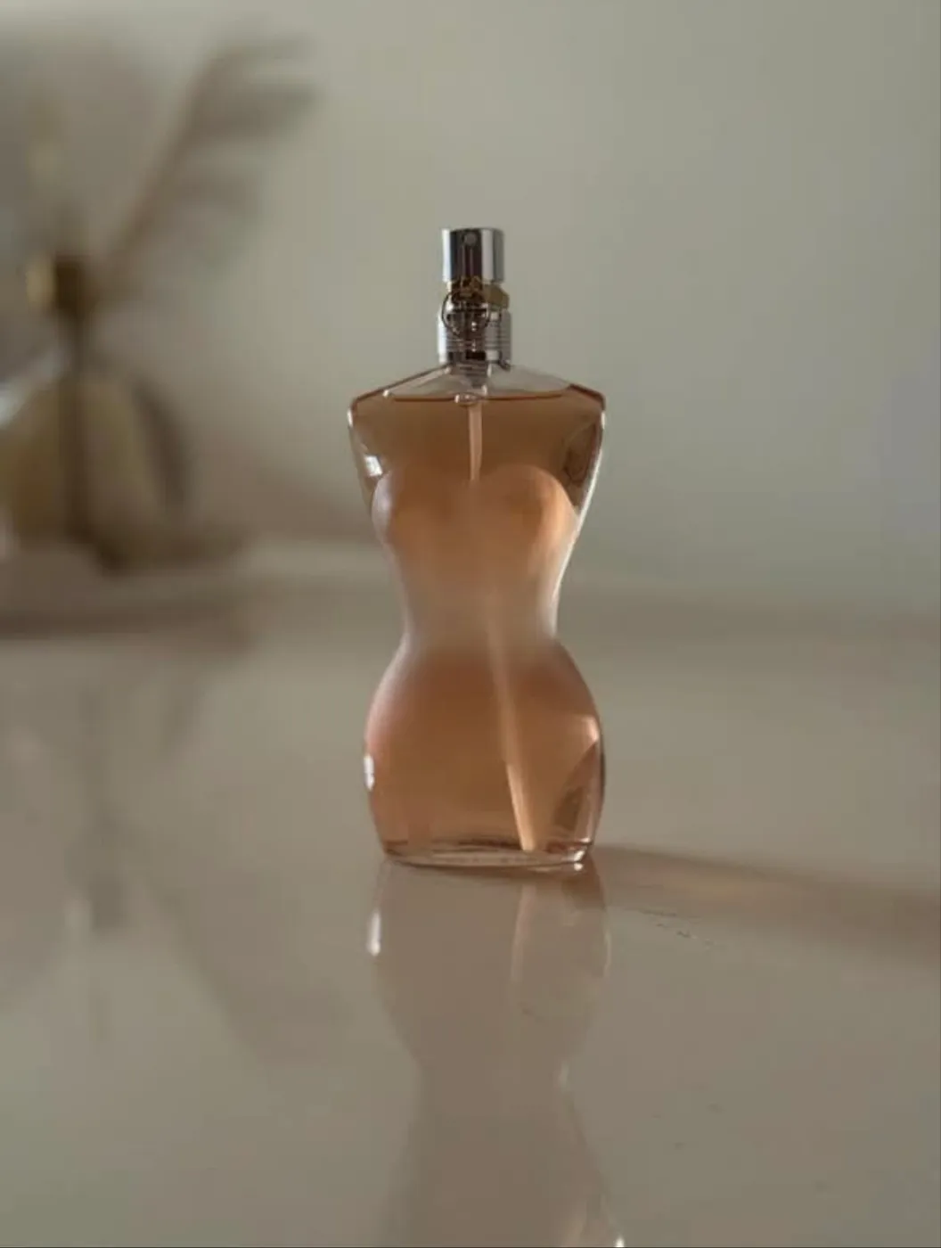 عطر نسائي من ماركة Jean Paul Gaultier