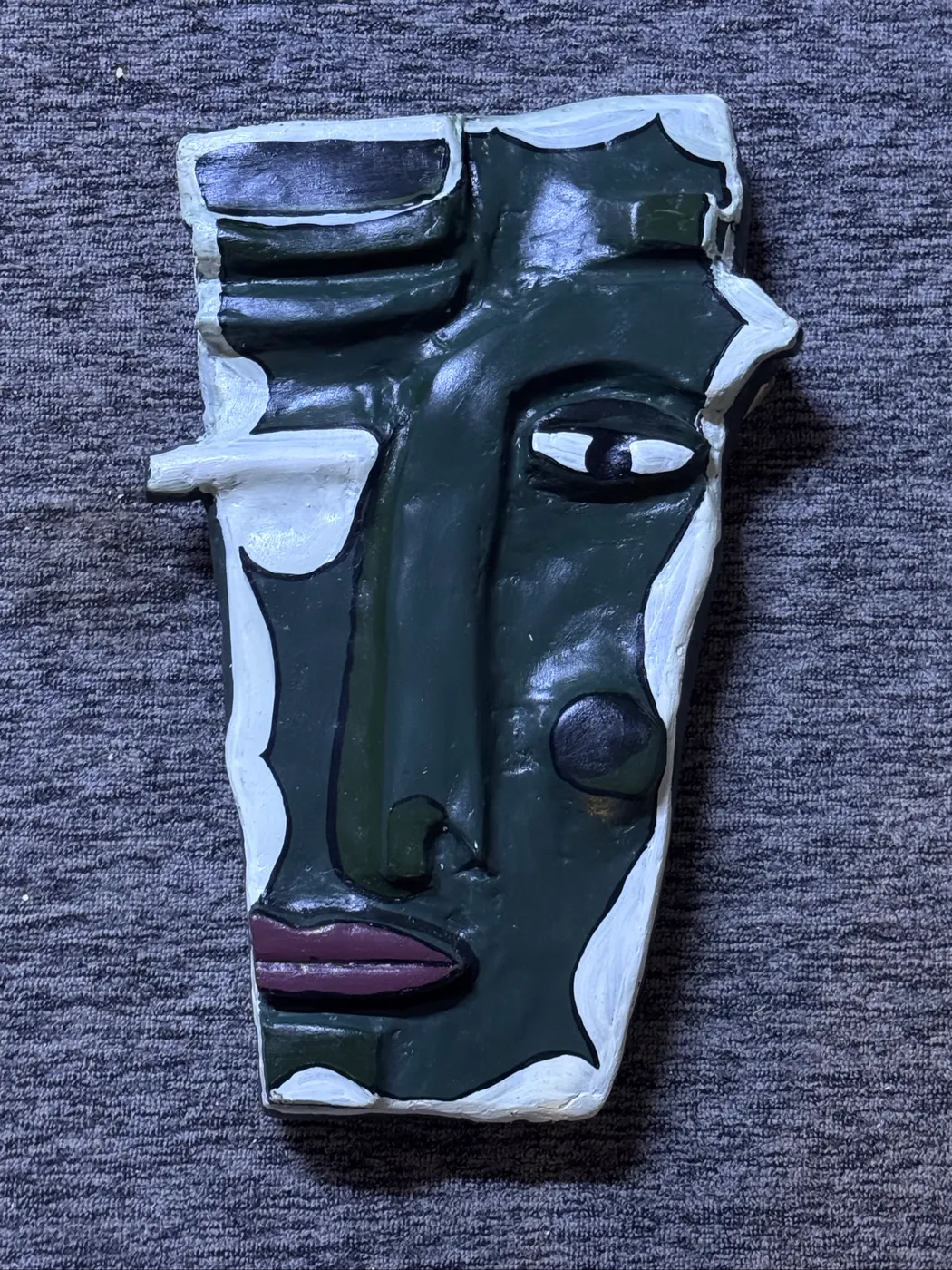 جداريات او تمثال