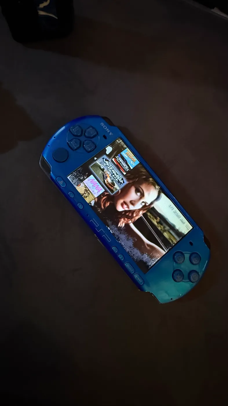 psp 3000 - صورة 4