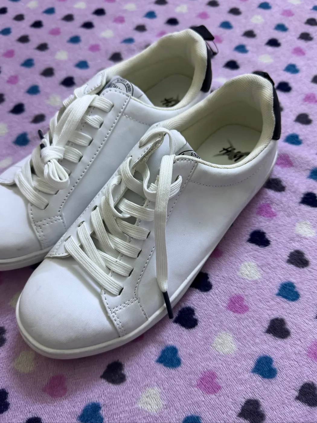 حذاء H&M رياضي أبيض - صورة 3