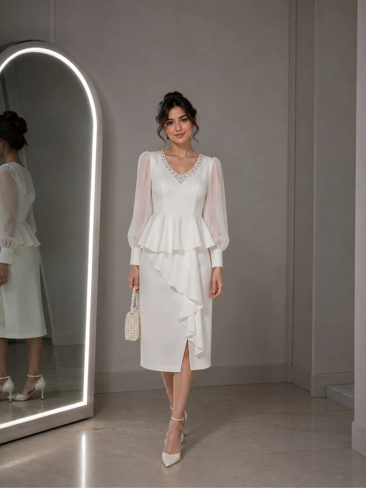 فستان نسائي ابيض مزين باللؤلؤ والخرز | Women's White Clothing with Pearl a...