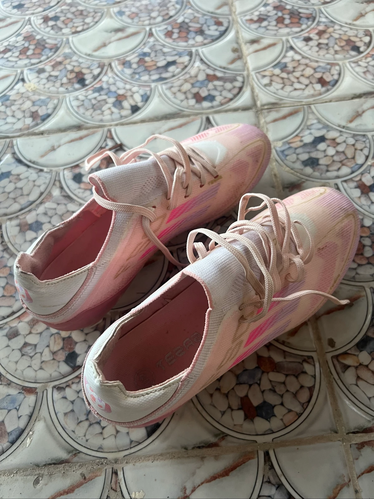 حذاء اديداس f50