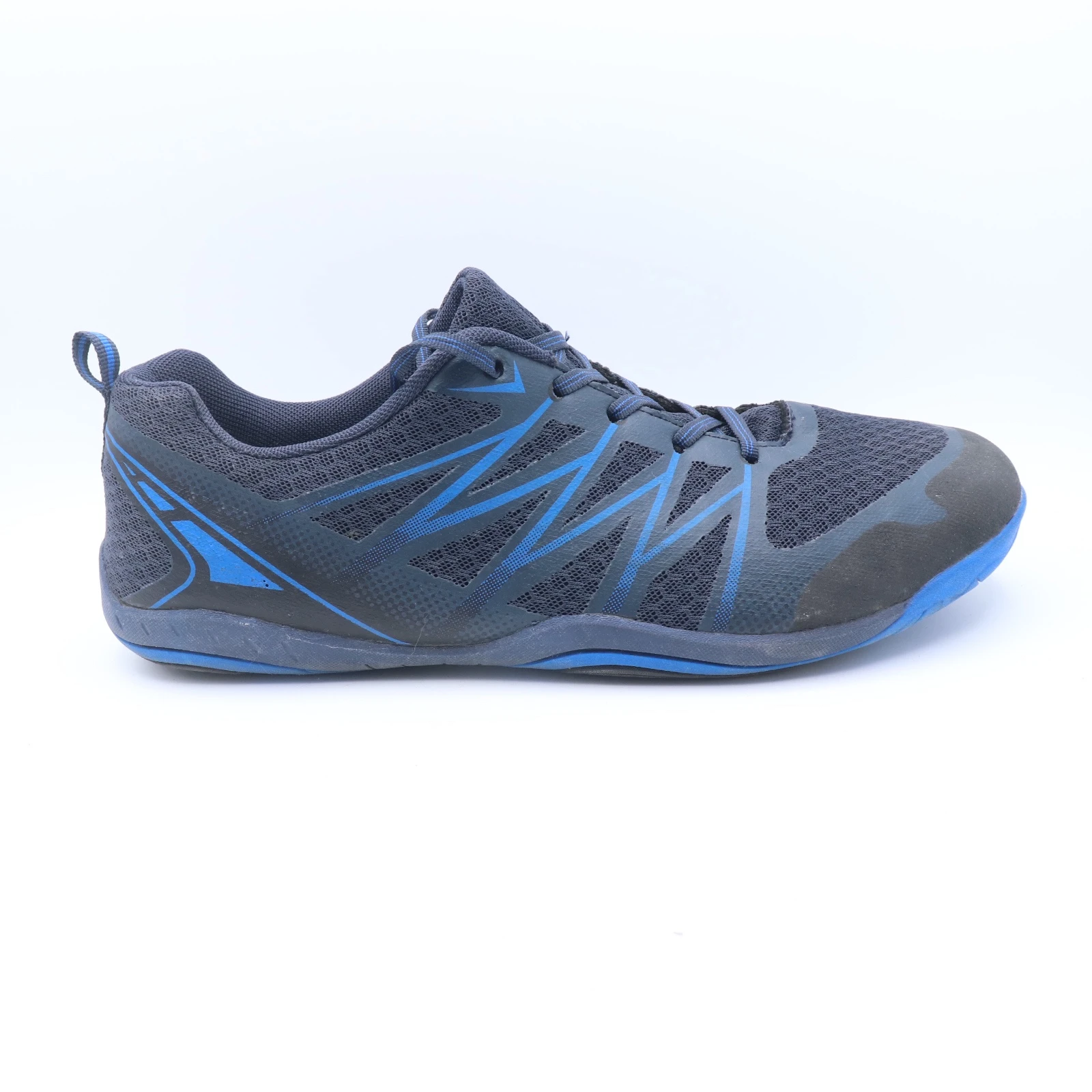 حذاء رياضي لون أزرق ورمادي | Blue and Grey Athletic Shoe