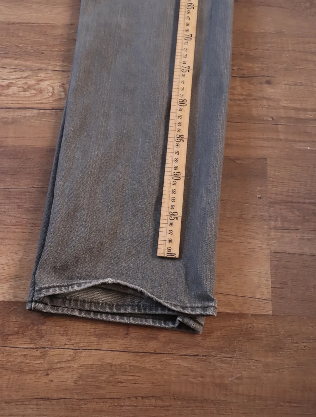 بنطرون جينز Levi's مقاس W32 L32 - صورة 4