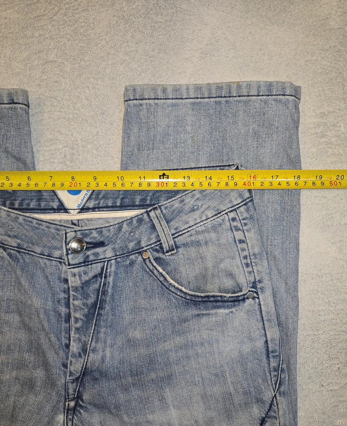 بنطرون جينز أزرق فاتح قياس 31 | Light Blue Denim Jeans Size 31 - صورة 4