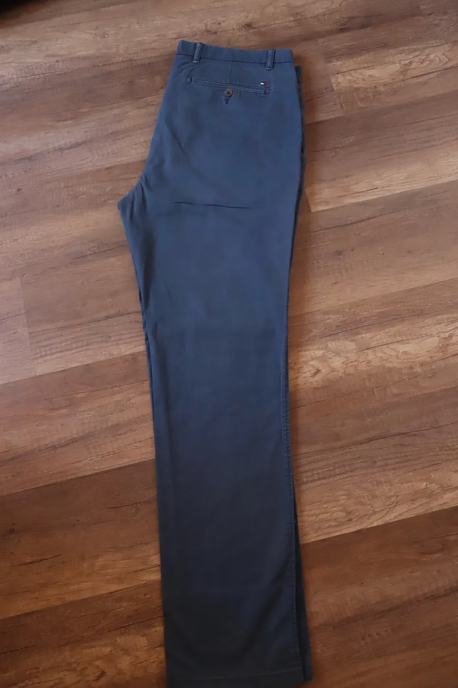 بنطرون تومي هيلفيغر رجالي قياس 40/34 | Tommy Hilfiger Men's Trousers Size 40/34