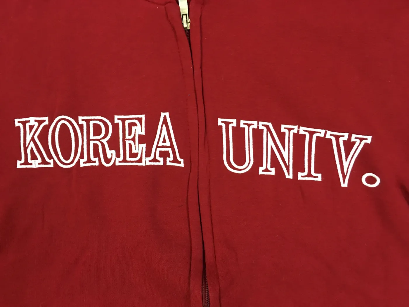 هودي أحمر بسحاب مع كتابة Korea Univ - صورة 4