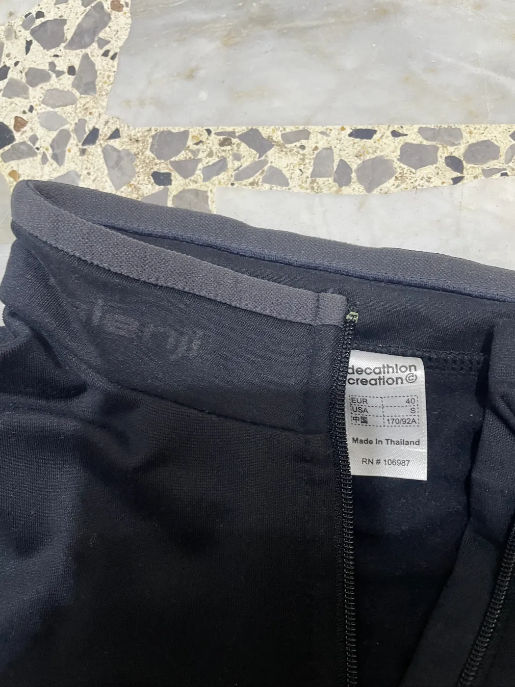 بلوز رياضي من علامة Kalenji (العلامة التجارية الخاصة بالجري من Decathlon) - صورة 3