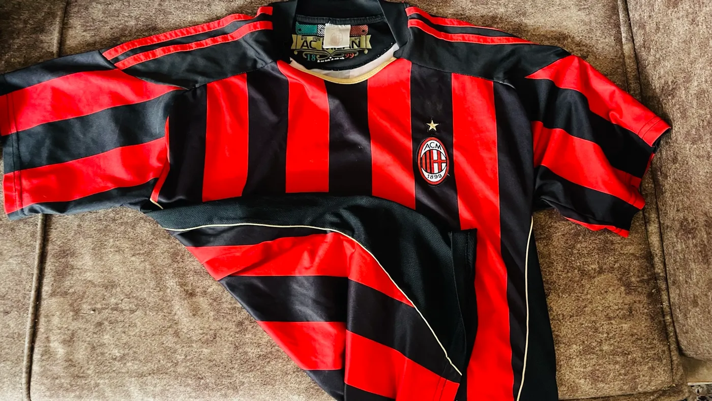 دريس AC MILAN - صورة 5
