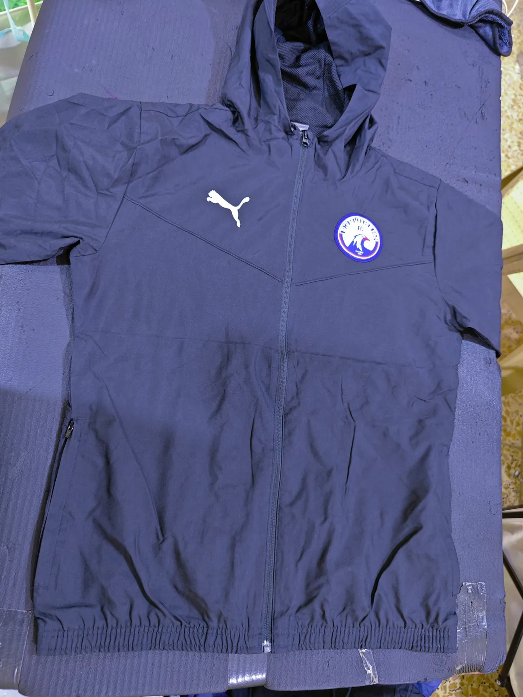جاكيت بوما رياضي بقبعة | Puma Hooded Sports Jacket