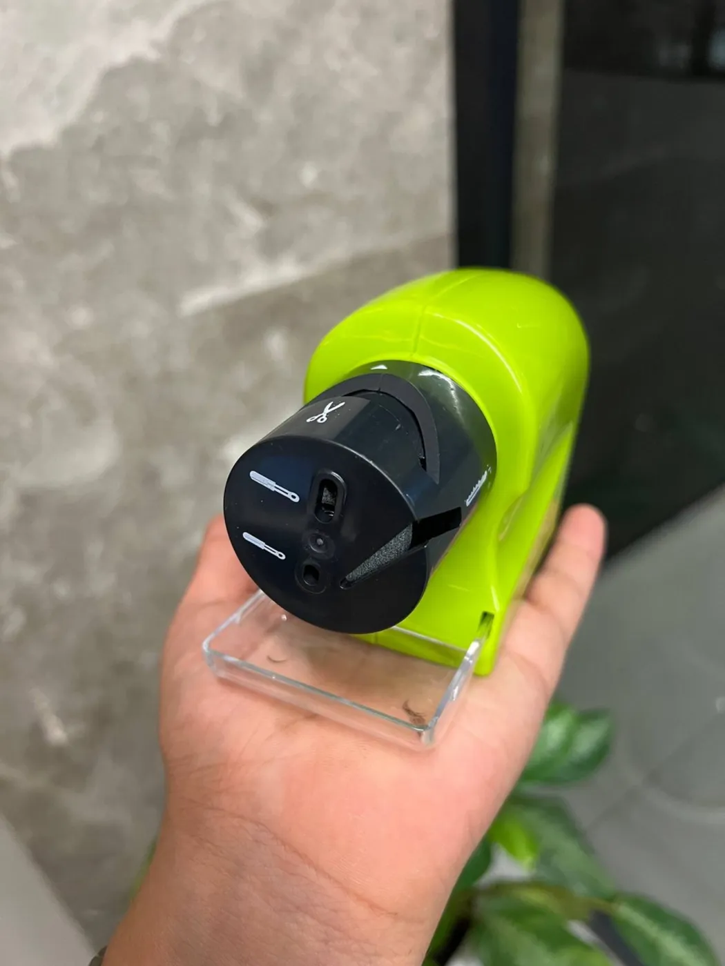 مبراة سكاكين كهربائية SWIFT SHARP - صورة 3