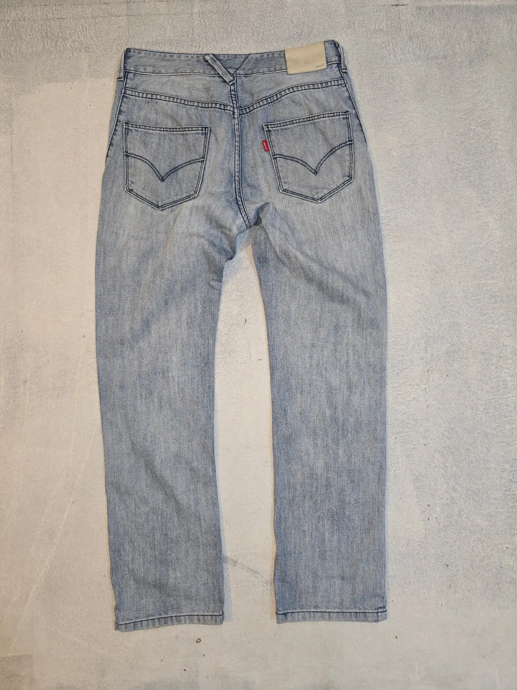 بنطرون جينز أزرق فاتح قياس 31 | Light Blue Denim Jeans Size 31 - صورة 2