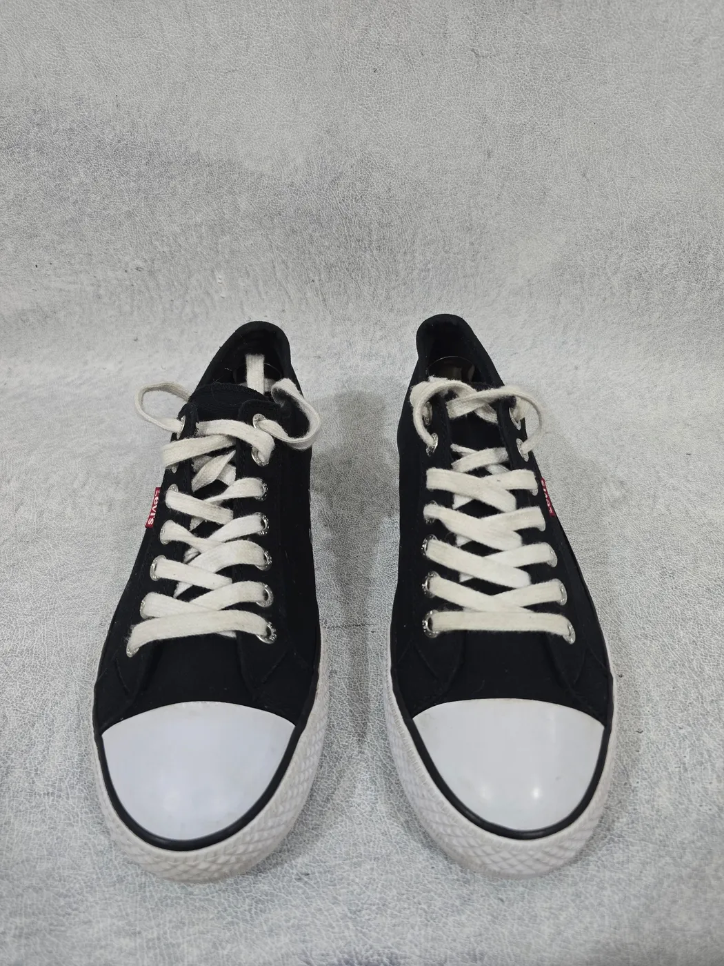 حذاء ليفايز قماشي | Levi's Canvas Sneakers