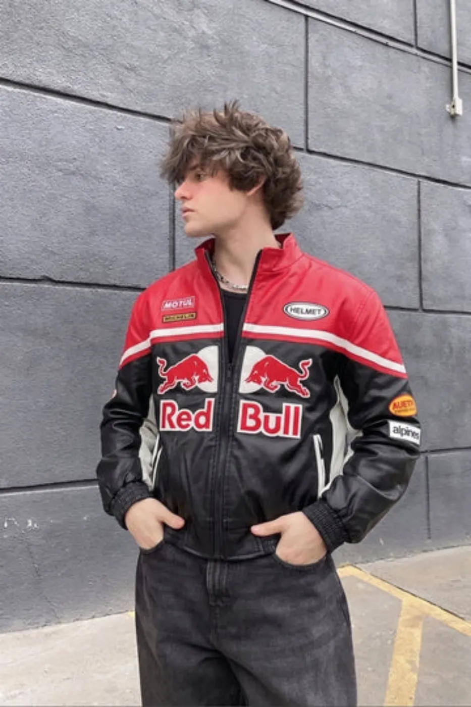 قمصلة جلد ريدبول Red Bull شعارات تطريز