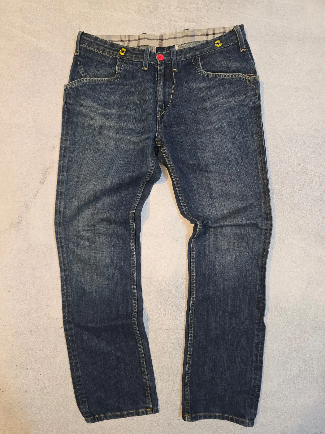 بنطلون جينز من "Levi's"
