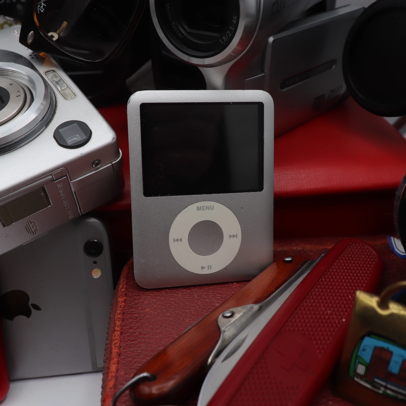 آبل آيبود نانو 4 جيجابايت | Apple iPod Nano 4GB