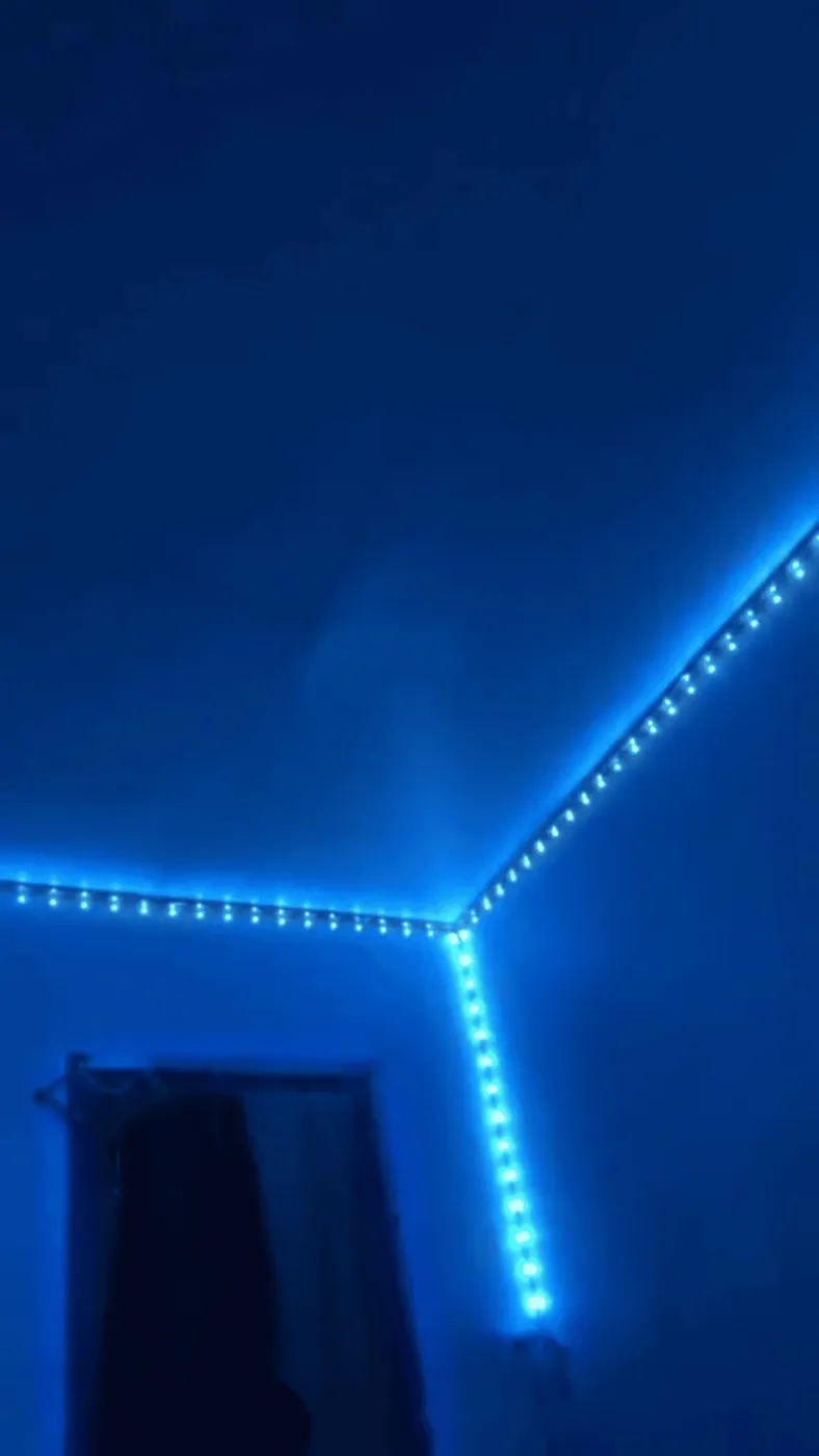 شريط إضاءة LED أزرق | Blue LED Strip Light