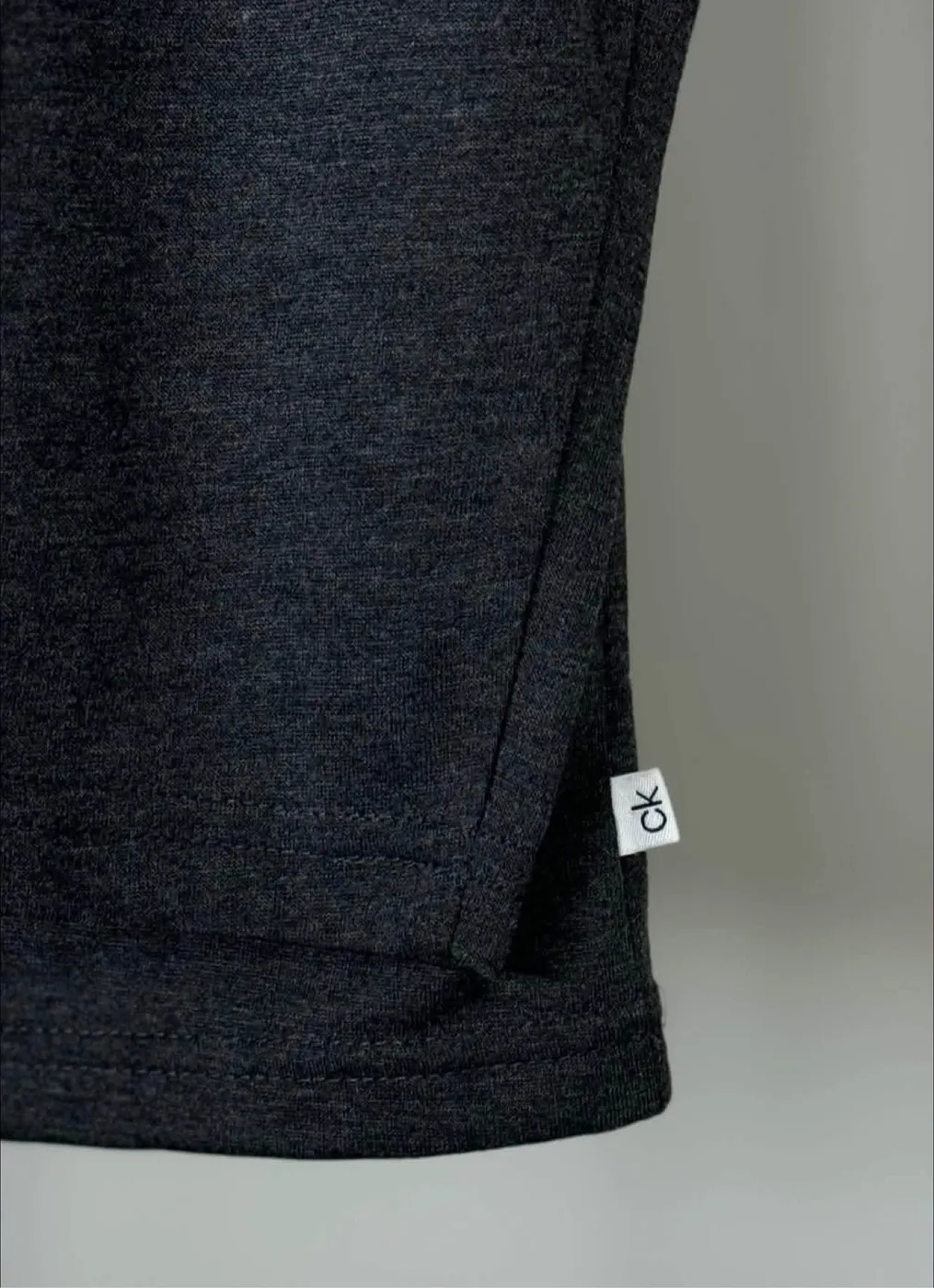تيشيرت Calvin Klein اورجينال - صورة 3