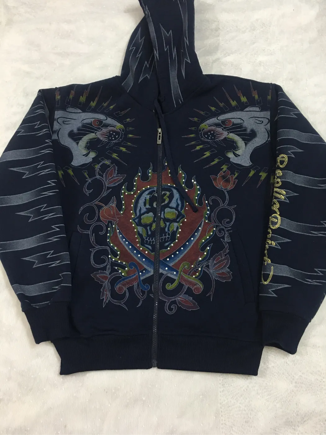 هودي Ed Hardy بتصميم مميز