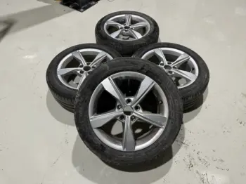 ALU Felge 17" Audi Original sa Gumama 225 50