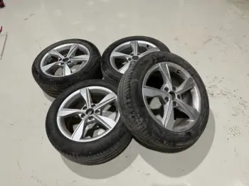 ALU Felge 17" Audi Original sa Gumama 225 50