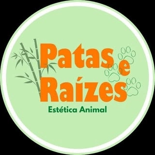 Logotipo da empresa PATAS & RAIZES PET SHOP