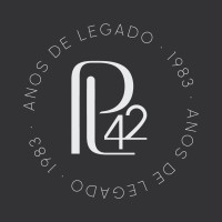 Logotipo da empresa PRIMA LINEA INDUSTRIA E COMERCIO DO MOBILIARIO LTDA