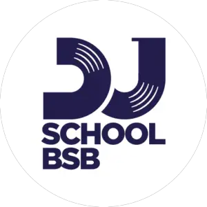 Logotipo da empresa DJ SCHOOL BSB