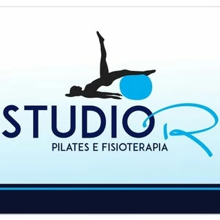 Logotipo da empresa STUDIO R'' - PILATES E FISIOTERAPIA