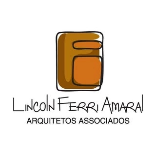 Logotipo da empresa ROCA DE FOGO ACAMPAMENTOS MATEIROS