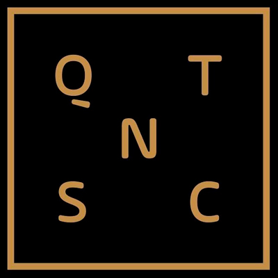 Logotipo da empresa QUINTESSENCE HOME COMERCIO DE MOVEIS LTDA